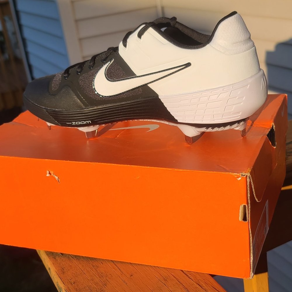 NEW Nike Cleats